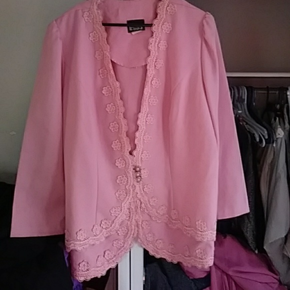 Whirlaway Frocks Other - Womans 2 pc church suit